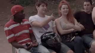 Tras la cámara | Porta | Tras el cristal