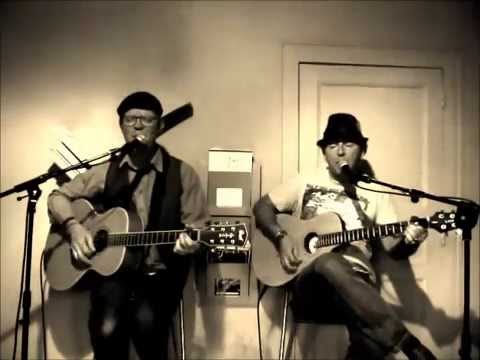 Breathe Pink Floyd cover by Moonlight (acoustic duo)