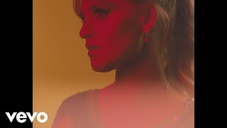 Cut Me Loose Music Video