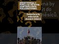 Kohout Povstal Z Popela Na Věž Notre Dame Znovu Usedl Pozlacený Symbol