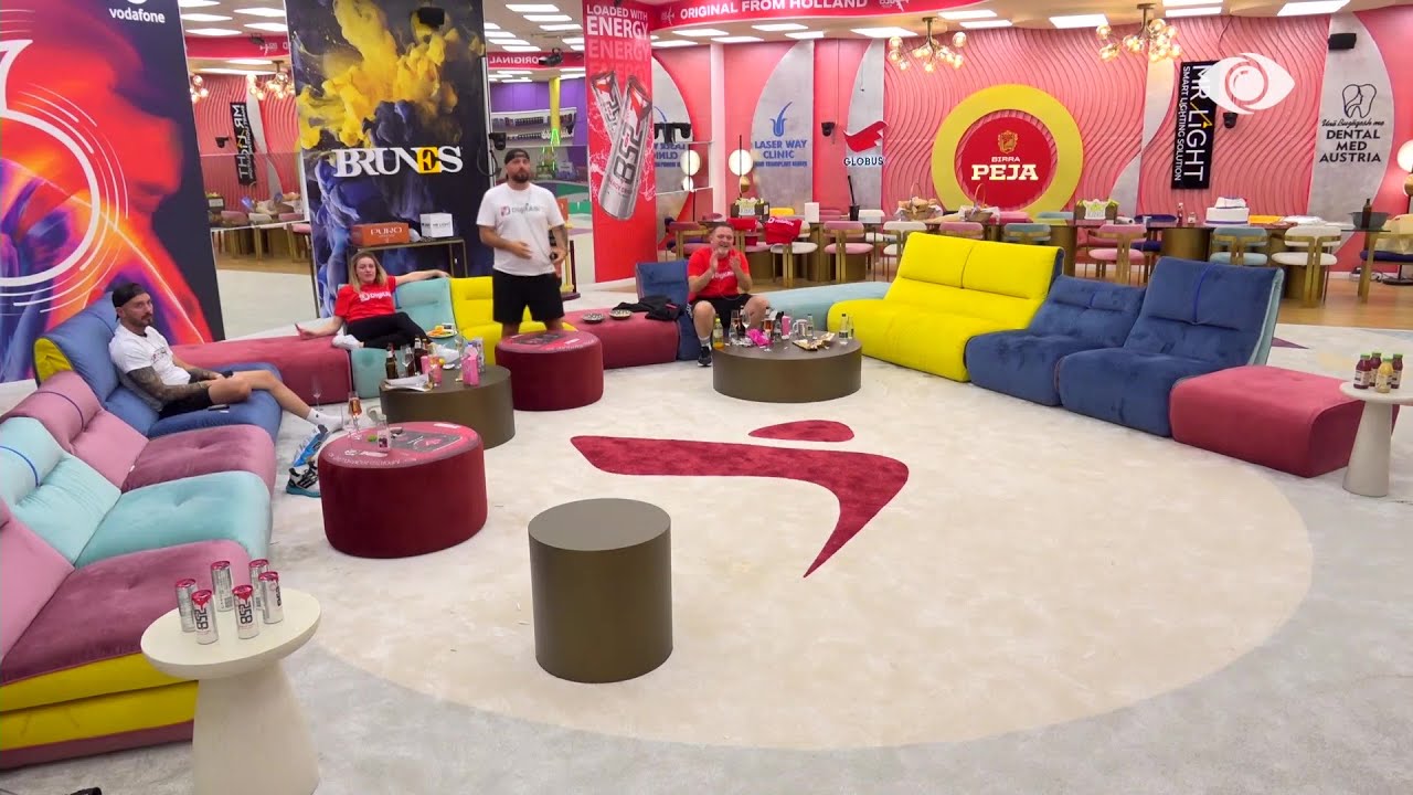 “Derbi e veçantë po ndiqet në shtëpinë më të famshme të shqiptarëve…”/ Banorët shijojnë ndeshjen