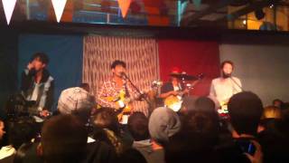 Local Natives - Cards &amp; Quarters (Live)