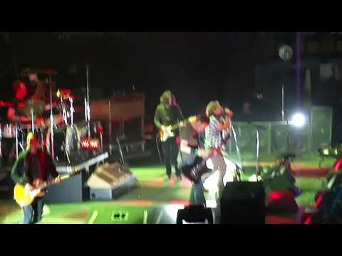 02-Animal-Pearl Jam TD Garden Boston, MA May 17, 2010 w/ EXCELLENT AUDIO