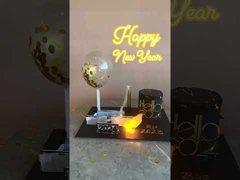 Happy new year 🎂 #newyear#cake#party#enjoyment#shortvideo#hashtags