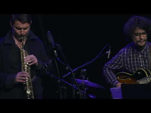 Sébastien Joulie Group: Danseuses de Delphes