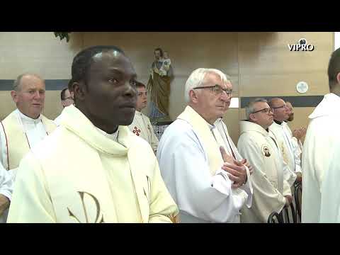 Zbor mladih Varaždinske biskupije   Slava iz Mise u čast 900  obljetnice Zagrebačke biskupije