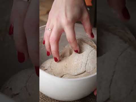 WHOLEMEAL SPELT BREAD - our most popular recipe and for good reason! 🍞