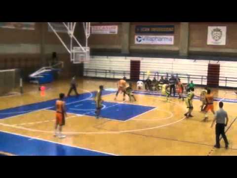 EBA EATFED J18 HERO JAIRIS...,47 - 99,VALENCIA BC... (25/04/2015)