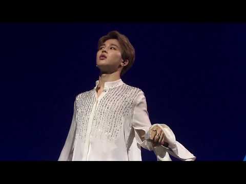 180929 BTS LY Newark - I Need U (ending only) & Run 방탄소년단