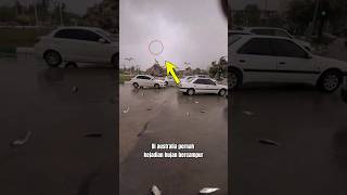 Download lagu HUJAN PALING TIDAK MASUK AKAL mp3