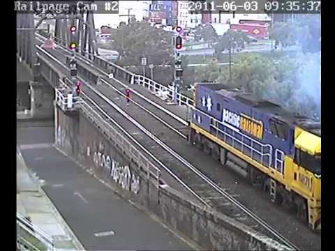 4 x NR locomotives light engine leave Melbourne on 3-6-2011