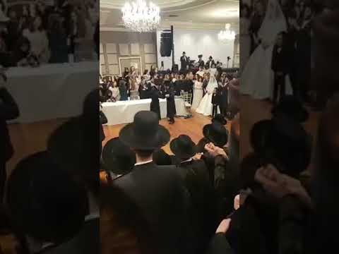 Sadigura Rebbe Dances With Skulen Lakewood Rebbe - Kislev 5782