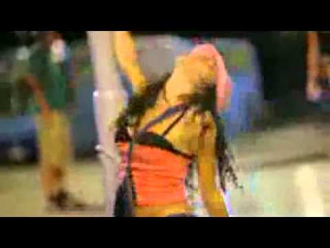 Valton Krasniqi & Alina & Chipsy-Krejt OK 2010.avi