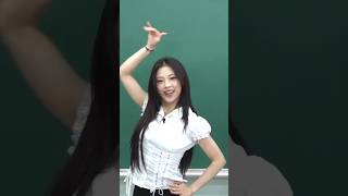 Download lagu Ahyeon singing WE GO UP acapella and Ruka dancing at the BDNS show #shorts #wegoup #ahyeon mp3