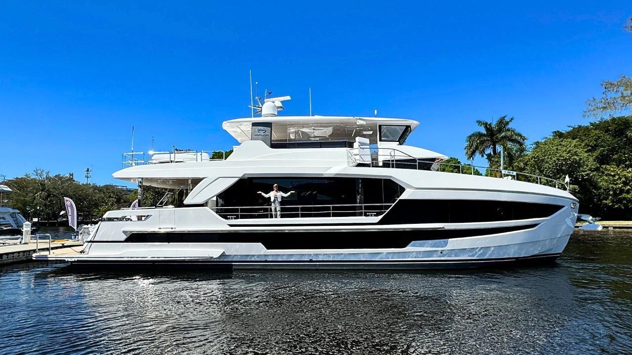 How is this a 75' Yacht??? 😳 Horizon FD75 Power Motor Yacht Tour