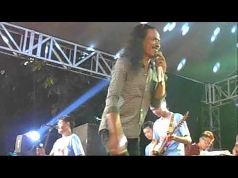 nyongah ati by Memed Mj feat New Pesona live in Trangkil Pati 2016