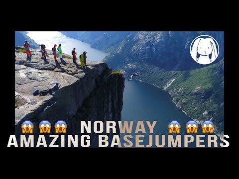 Amazing basejumpers at Kjerag Spectacular Norway