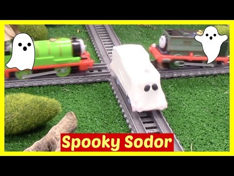 Thomas and Friends Accidents will Happen | Toy Train Accident | Thomas Trackmaster | Halloween fun Video