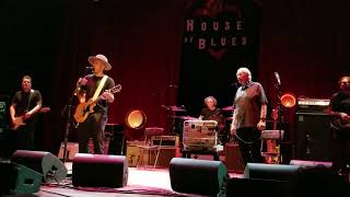 Ben Harper and Charlie Musselwhite - I&#39;m in I&#39;m out and I&#39;m gone - live at the house of blues Dallas