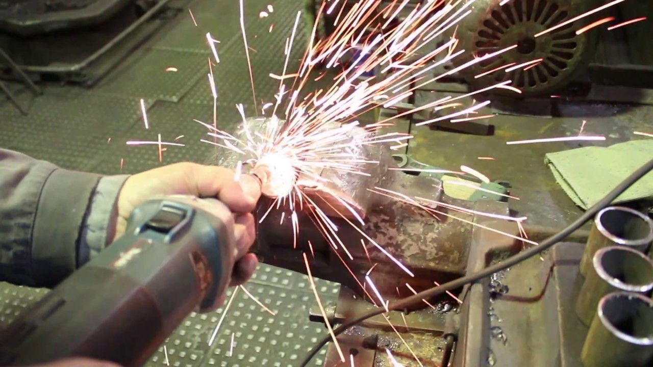 Шлифмашина прямая Makita GD0800C  750Вт 7000-28000об/мин 6мм плавный пуск