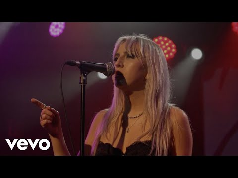 Emmalee Rainbow - Trust Fall (Live at the Teragram Ballroom)