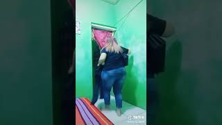 Download lagu Pinggul lebar idaman lelaki mp3 Download lagu Pinggul lebar idaman lelaki mp3