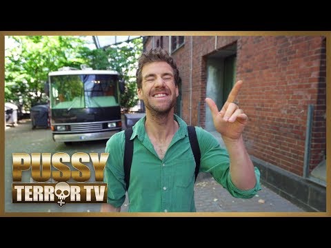 Mockridge vs. Kebekus! Die Begegnung - PussyTerror TV