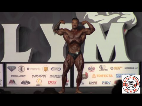 Chris Bumstead Wins The 2021 Classic Physique Olympia