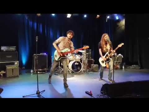 With my head up high (live in Kraków 12.10.2024)