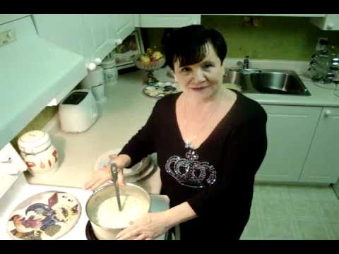 Hungarian Creamed Green Peas with Hungarian Hamburger - Borsofozelek es Fasirt