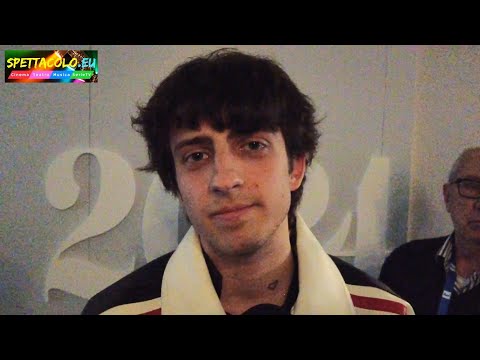 Sangiovanni intervista Sanremo 2024 «Ragazzi trovate qualcosa che vi faccia star bene, io la musica»