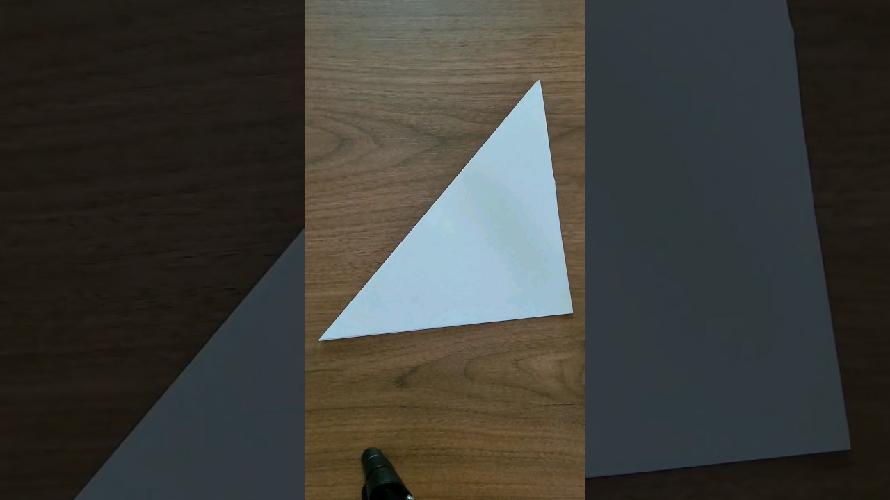 Super Easy Origami. How to make a Triangle