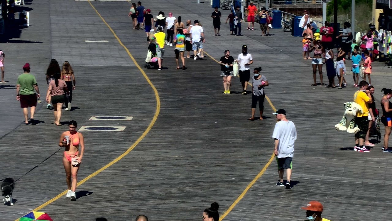 Live webcam view of Atlantic City Boardwalk & Steel Pier
