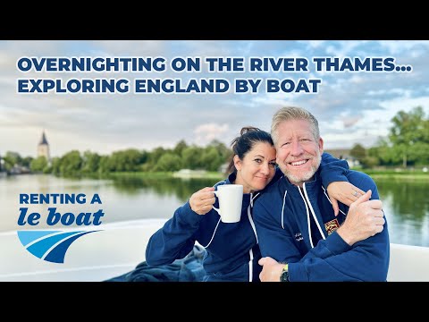 Exploring England by Boat: Luxury River Thames Cruise from Windsor to Henley