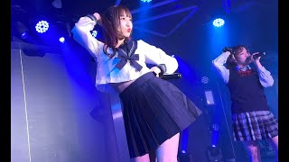 制服をヒラヒラさせる美女　オトナブルー　ななせ　まなか　いろは　らむ　バーレスク東京　名古屋店　TS