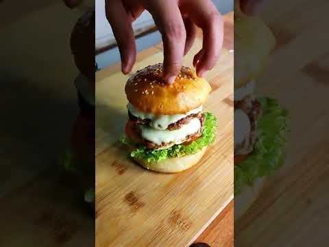 Smashed Chicken Patty Burger