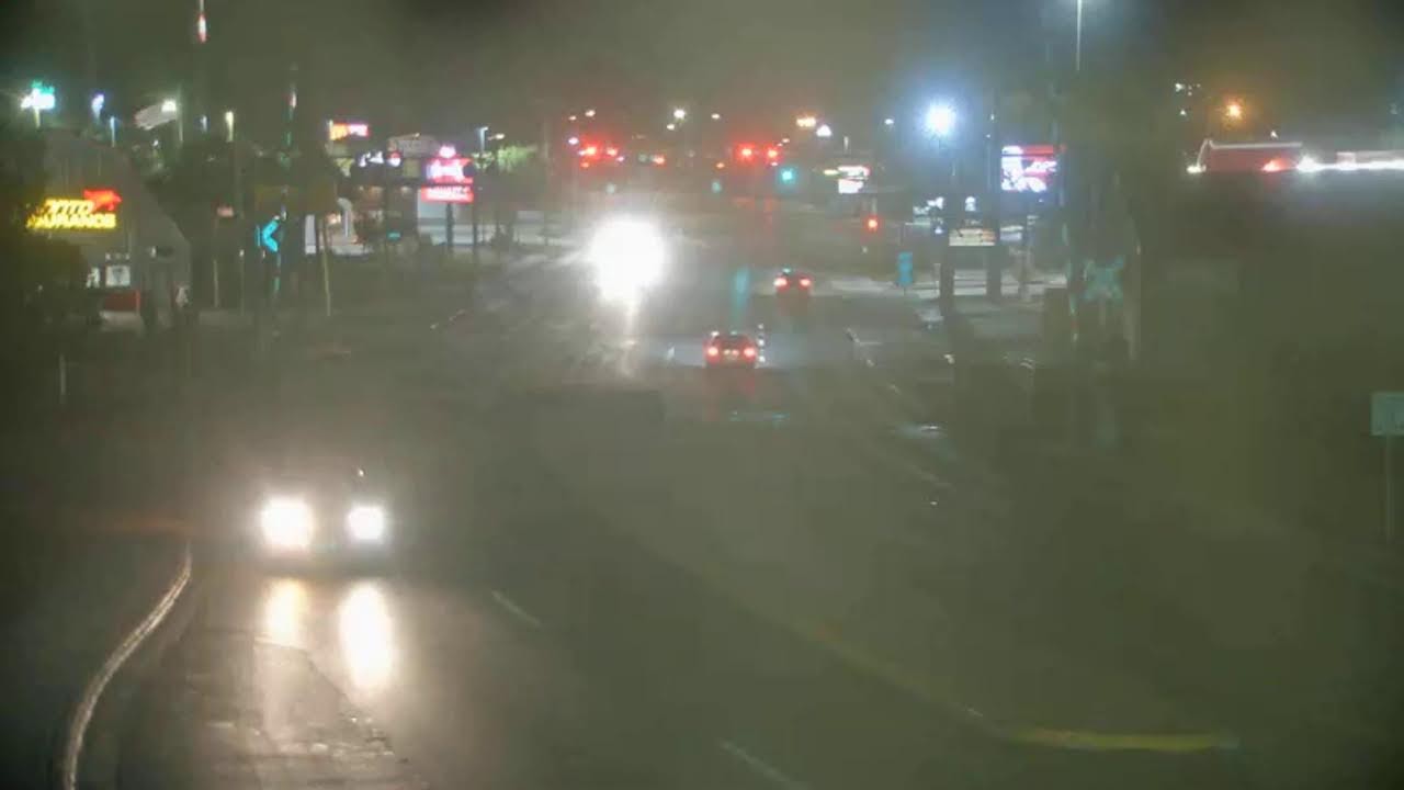 Live webcam view of Cruce de East Hopkins y Thorpe