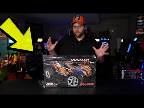 One Of The BEST Starter Bashing RC's! Traxxas Rustler 4x4 VXL Unboxing & First Review!