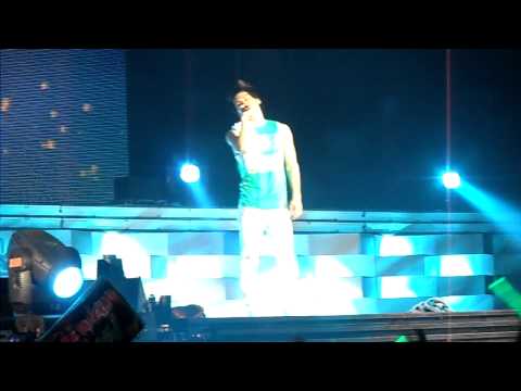 110910 SHINee World Concert Singapore - One (Jonghyun+Minkey)