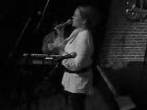 Yvette de Bie - Saving all my love (Live) 2010