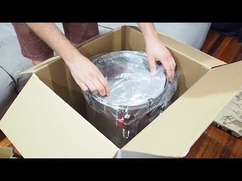 Zig Unboxes the Grainfather - Grainfather Series Part 1