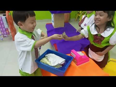 Laundromat Dramatic Play Free Printables