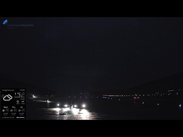 カンゲルルススアーク空港 西