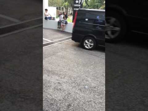 Jessica's Car leaving Bella K Beauty House