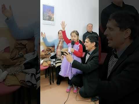 354).Tot ce vreau e Numele Lui Isus!  - Eu zic Isus !    *Maria ,6ani *