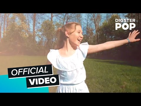 Darius & Finlay - Clothes Off (Nanana)