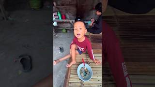 Download lagu Ahdan and Dek Imot eating meatballs #trendingshorts mp3