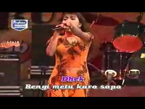 Vivi Rosalita Ft. Shodiq - Mblebes (Official Music Video)