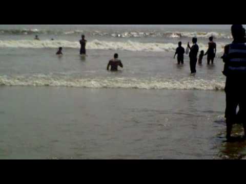 Masti On Juhu Beach !!!