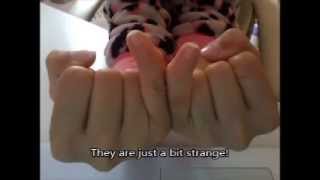 Seriously strange little fingers / Bent | ItsElli